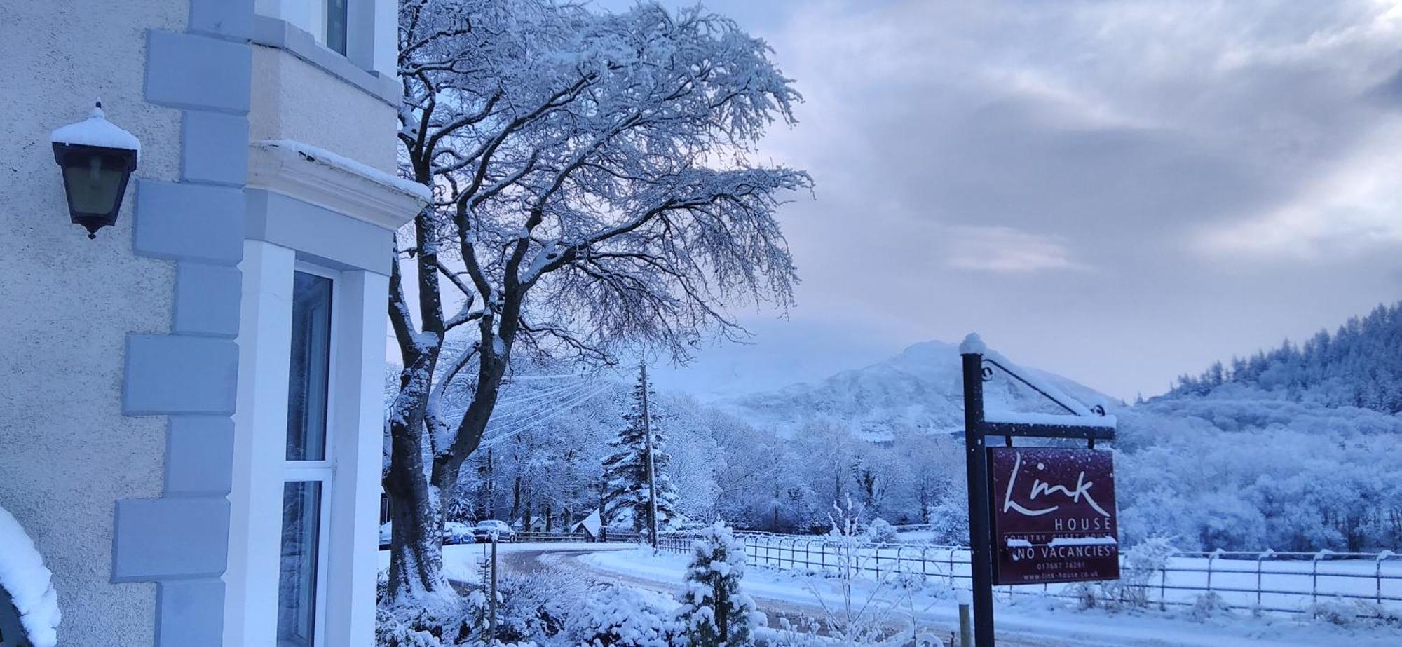 Link House Hotel Bassenthwaite Lake Екстериор снимка