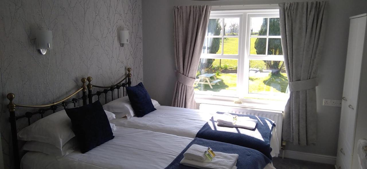Link House Hotel Bassenthwaite Lake Екстериор снимка
