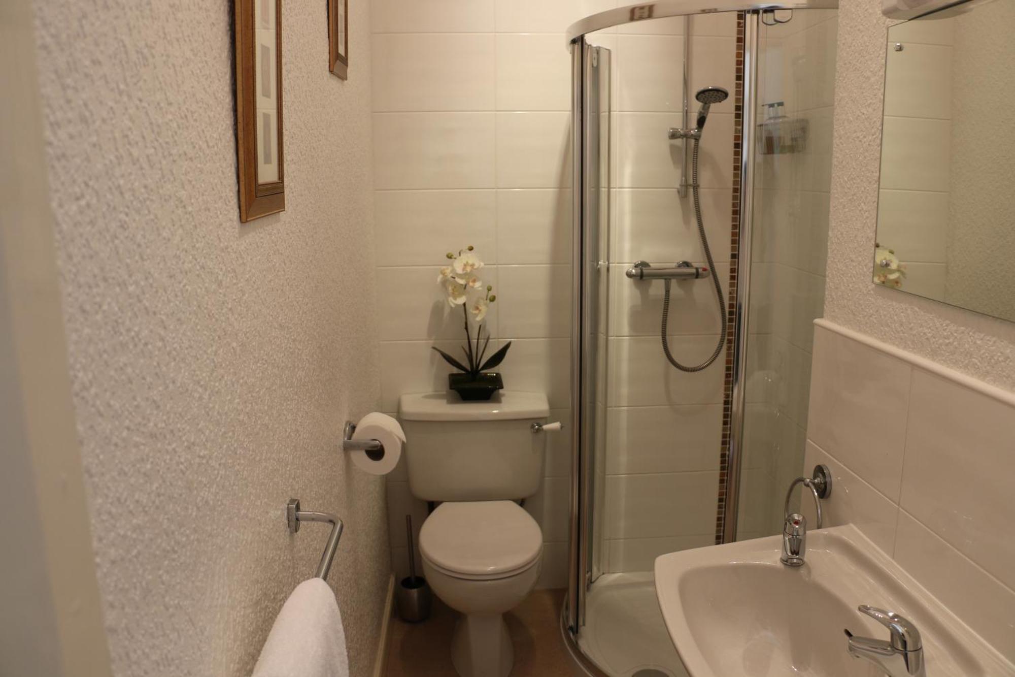 Link House Hotel Bassenthwaite Lake Екстериор снимка